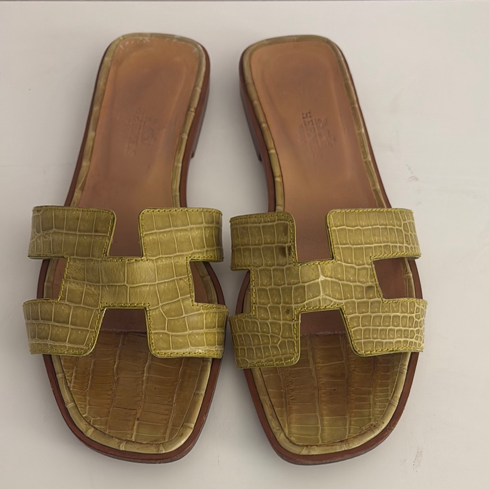 Hermes Green Crocodile Pattern Women's Sandals